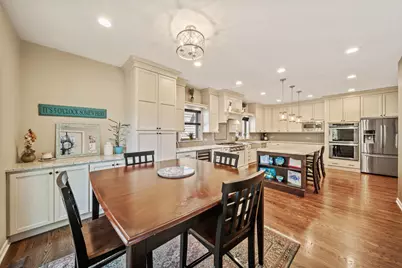 404 Grand Boulevard, Park Ridge, IL 60068 - Photo 4