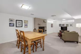 130 Naperville Rd, Clarendon Hills, IL 60514 - Photo 28
