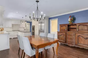 130 Naperville Rd, Clarendon Hills, IL 60514 - Photo 12