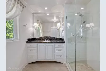 130 Naperville Road, Clarendon Hills, IL 60514 - Photo 22