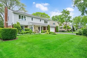 130 Naperville Rd, Clarendon Hills, IL 60514 - Photo 2