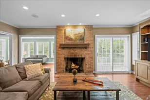 1310 Longmeadow Ln, Lake Forest, IL 60045 - Photo 10