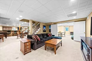 1310 Longmeadow Ln, Lake Forest, IL 60045 - Photo 32