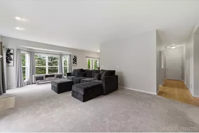 357 Ridge Road, North Aurora, IL 60542 - Photo 4
