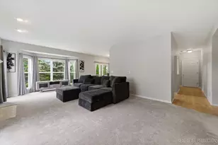357 Ridge Rd, North Aurora, IL 60542 - Photo 4