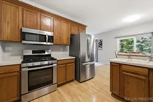 357 Ridge Rd, North Aurora, IL 60542 - Photo 12