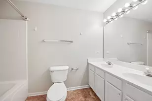 673 E Fountainview Dr, Mundelein, IL 60060 - Photo 18