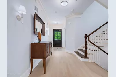 216 S Prospect Avenue, Clarendon Hills, IL 60514 - Photo 2