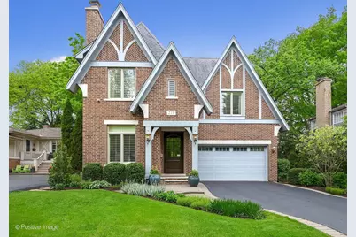 216 S Prospect Avenue, Clarendon Hills, IL 60514 - Photo 1
