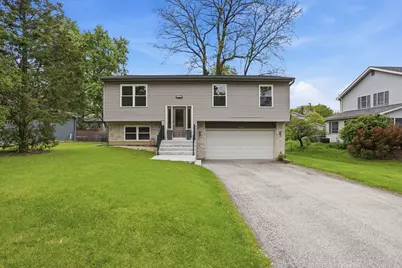 6212 Leonard Avenue, Downers Grove, IL 60516 - Photo 1