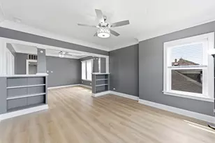 9517 S Escanaba Ave, Chicago, IL 60617 - Photo 2