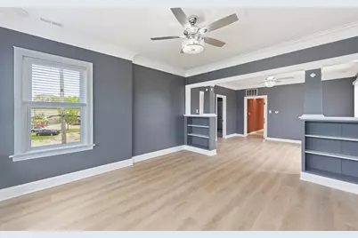 9517 S Escanaba Avenue, Chicago, IL 60617 - Photo 6