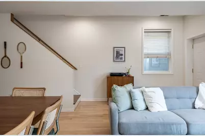 2849 N Damen Avenue #3, Chicago, IL 60618 - Photo 8