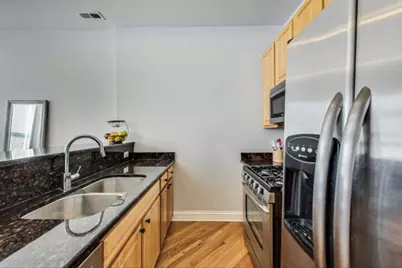 1428 W Walton Street #2S, Chicago, IL 60642 - Photo 4
