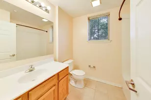 511 Prestwick Ln, Wheeling, IL 60090 - Photo 16