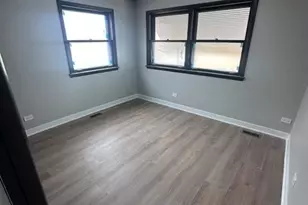 6009 S Kolin Ave, Chicago, IL 60629 - Photo 8