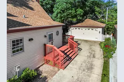 107 N Elmhurst Avenue, Mount Prospect, IL 60056 - Photo 30