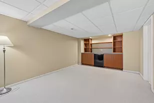 3102 Merrywell Ct, Carpentersville, IL 60110 - Photo 22