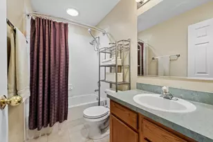 3102 Merrywell Ct, Carpentersville, IL 60110 - Photo 14