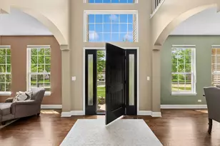 3102 Merrywell Ct, Carpentersville, IL 60110 - Photo 2