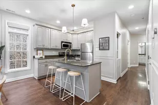 1444 N Bosworth Ave, Chicago, IL 60642 - Photo 10