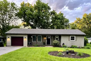 317 Hillside Rd, New Lenox, IL 60451 - Photo 4