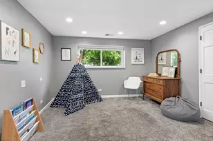 1018 Dawes Ave, Wheaton, IL 60189 - Photo 14