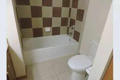 5640 Cambridge Way, Hanover Park, IL 60133 - Photo 22