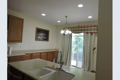 5640 Cambridge Way, Hanover Park, IL 60133 - Photo 16