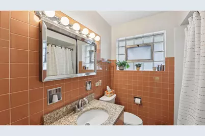 311 N Elm Avenue, Elmhurst, IL 60126 - Photo 12