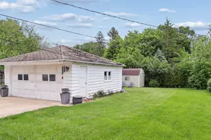 311 N Elm Ave, Elmhurst, IL 60126 - Photo 24