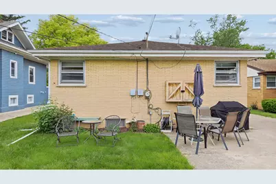 311 N Elm Avenue, Elmhurst, IL 60126 - Photo 22