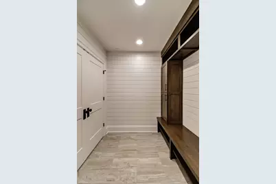 942 Acorn Avenue, Glen Ellyn, IL 60137 - Photo 34