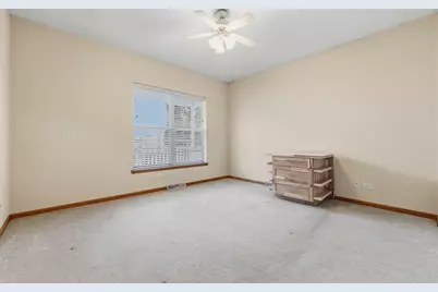 102 Hitching Post Lane, Grayslake, IL 60030 - Photo 16