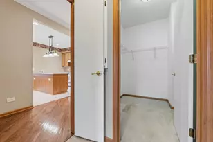 102 Hitching Post Ln, Grayslake, IL 60030 - Photo 14