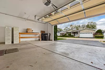 102 Hitching Post Lane, Grayslake, IL 60030 - Photo 32