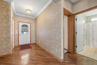 102 Hitching Post Lane, Grayslake, IL 60030 - Photo 4