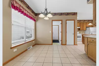 102 Hitching Post Lane, Grayslake, IL 60030 - Photo 28