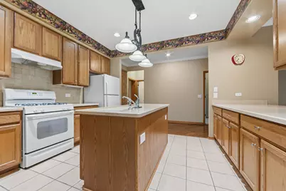 102 Hitching Post Lane, Grayslake, IL 60030 - Photo 6