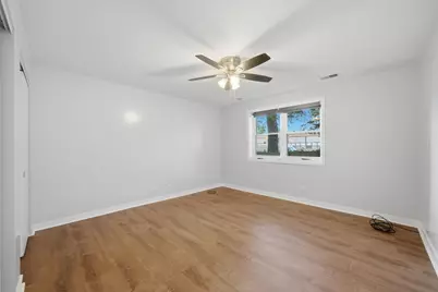 2501 W Bryn Mawr Avenue #102, Chicago, IL 60659 - Photo 10