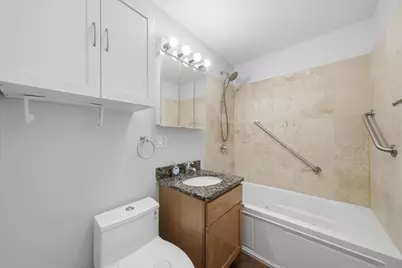 2501 W Bryn Mawr Avenue #102, Chicago, IL 60659 - Photo 14