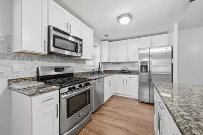 2501 W Bryn Mawr Avenue #102, Chicago, IL 60659 - Photo 8