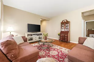 845 Butterfly Field Dr, Elgin, IL 60124 - Photo 6