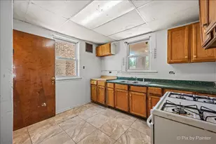8252 S Marshfield Ave, Chicago, IL 60620 - Photo 8
