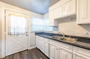 2633 Scott St, Franklin Park, IL 60131 - Photo 12