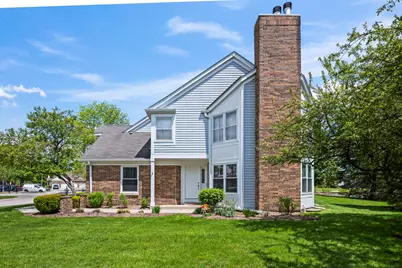 324 Satinwood Court N, Buffalo Grove, IL 60089 - Photo 2