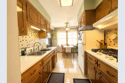 7347 W Diversey Avenue W #8, Elmwood Park, IL 60707 - Photo 6