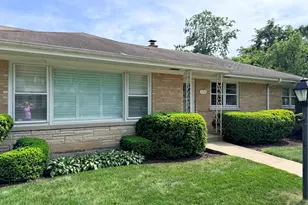320 N Main St, Mount Prospect, IL 60056 - Photo 2