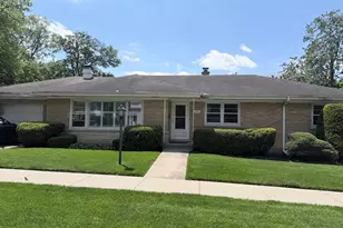 320 N Main St, Mount Prospect, IL 60056 - Photo 1