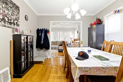 2936 N Kenneth Avenue, Chicago, IL 60641 - Photo 6